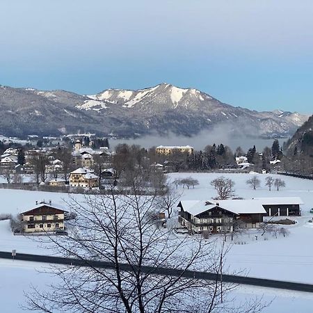 Schoene Ferienwohnung Mit Wolfgangseeblick Strobl Exterior foto