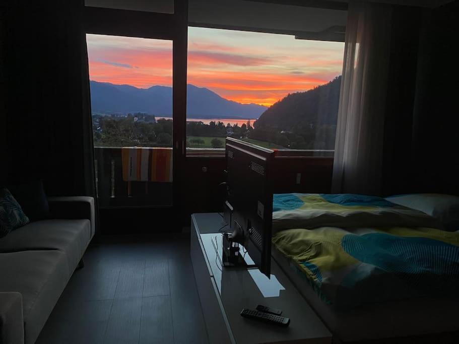 Schoene Ferienwohnung Mit Wolfgangseeblick Strobl Exterior foto